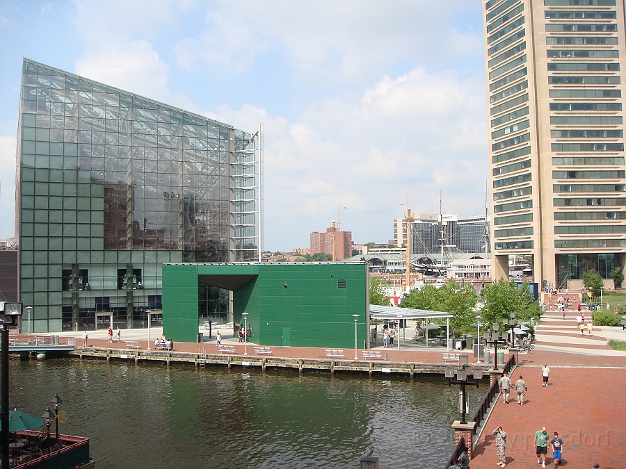 Baltimore [2009 July 02] 074.JPG - Scenes from Baltimore's Inner Harbor.